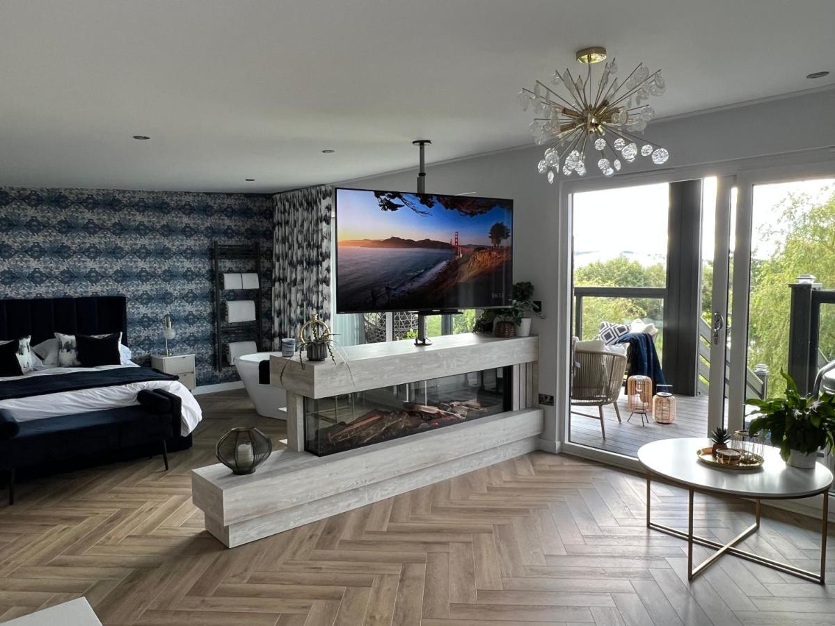 Loudoun Mains Luxury Lodges Newmilns Exterior foto