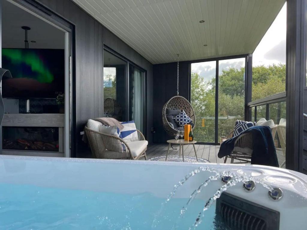 Loudoun Mains Luxury Lodges Newmilns Exterior foto